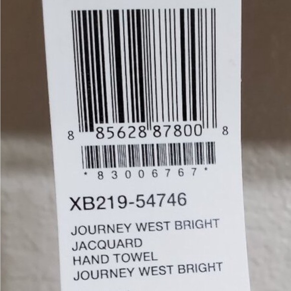 NWOT Pendleton Journey West Bright Jacquard x1 Hand Towel (2 available) - Picture 5 of 5